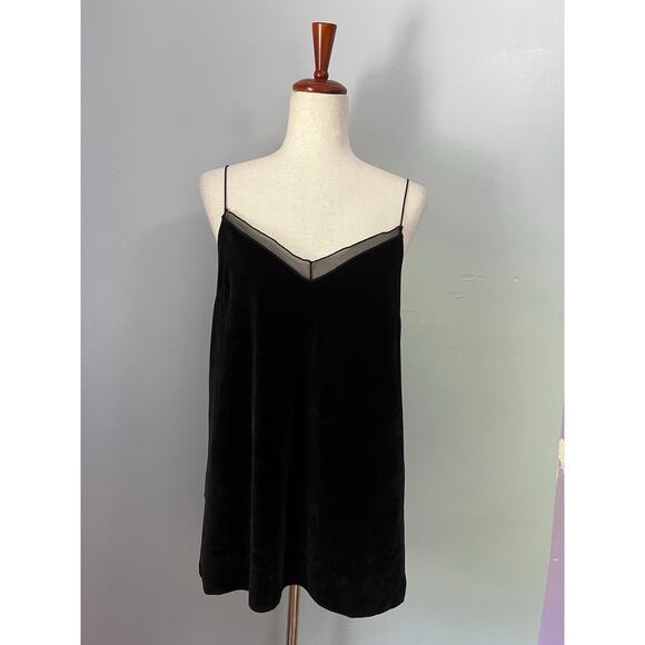 Intimately FP Black Velvet Cami Tank Size Medium Capsule Wardrobe Closet Staple - Picture 1 of 7
